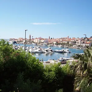 Apartman Rozic, Rab Town